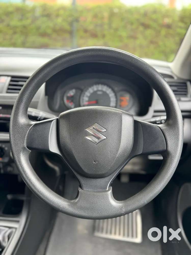 Maruti Suzuki Swift Vxi, 2013, Petrol