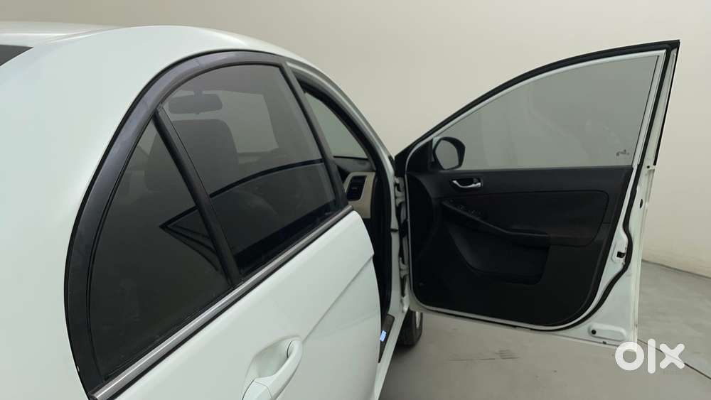Tata Zest Revotron 1.2 Xt, 2016, Petrol