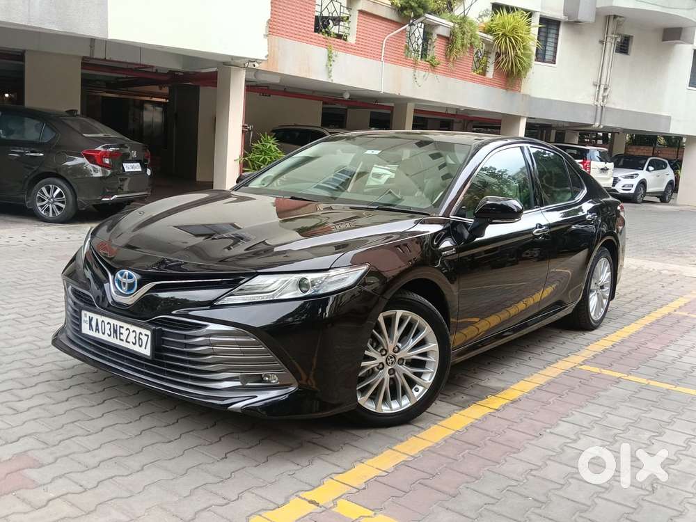 Toyota Camry 2.5 Hybrid, 2019, Petrol