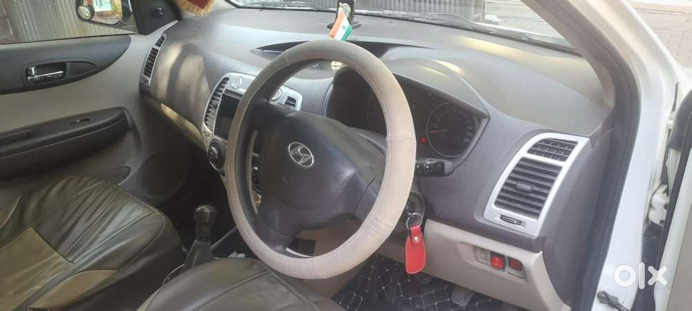 Hyundai I20 Magna Petrol 2010