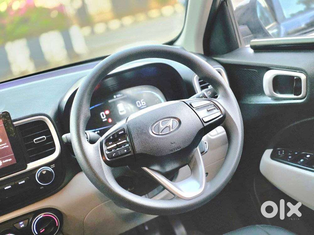 Hyundai Venue 1.2 S (o), 2025, Petrol