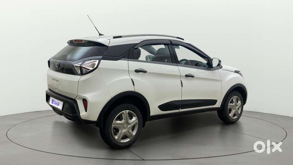 Tata Nexon 1.2 Revotron Xm (s), 2021, Petrol