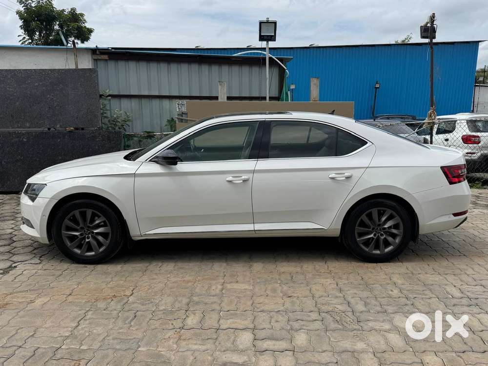 Skoda Superb L&k 2.0 Tdi At, 2018, Diesel