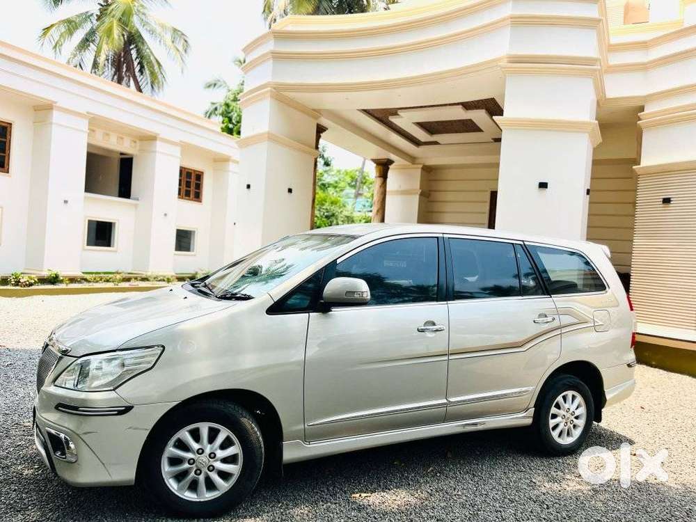 Toyota Innova 2.5 Zx 7 Str Bs-iv, 2014, Diesel