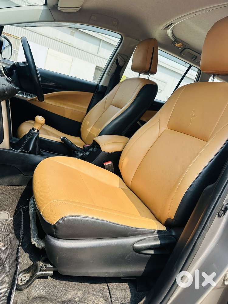 Toyota Innova Crysta 2.4 V 8 Str, 2016, Diesel