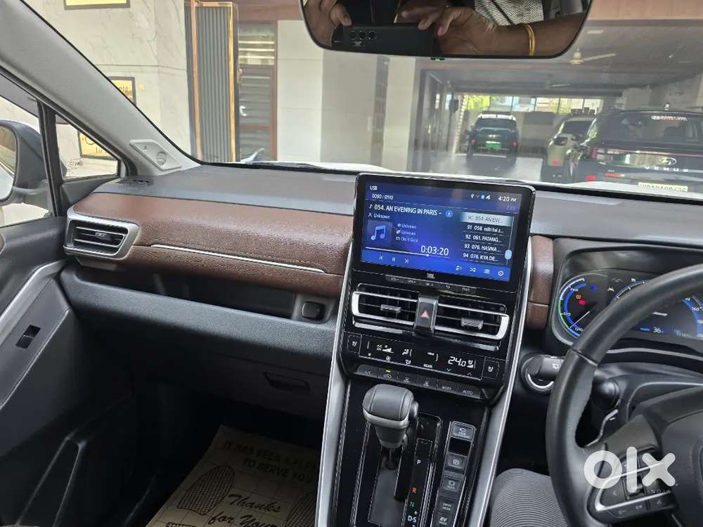 Toyota Innova Hycross 2024 Hybrid