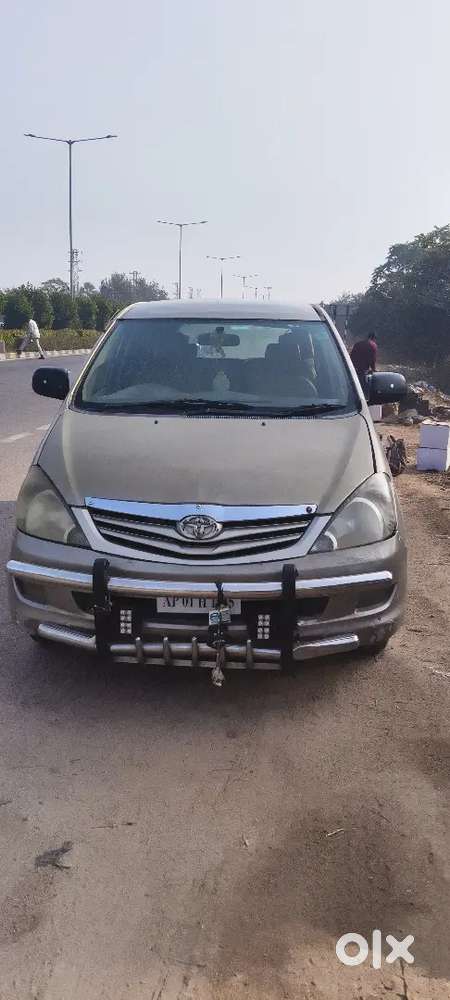 Innova 2010 Model