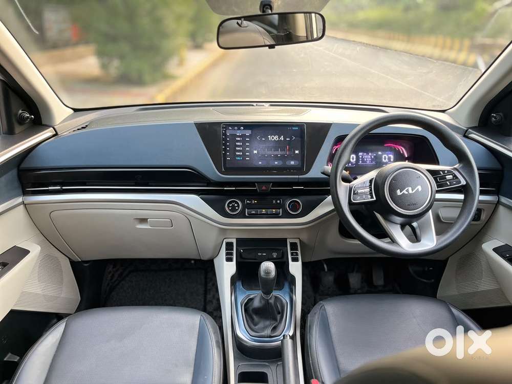 Kia Carens 1.4 Premium 7 Str, 2022, Petrol