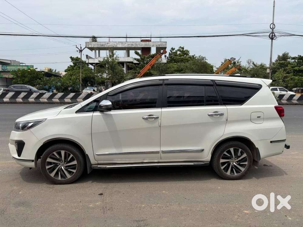 Toyota Innova Crysta 2.4 Z 7 Str, 2022, Diesel