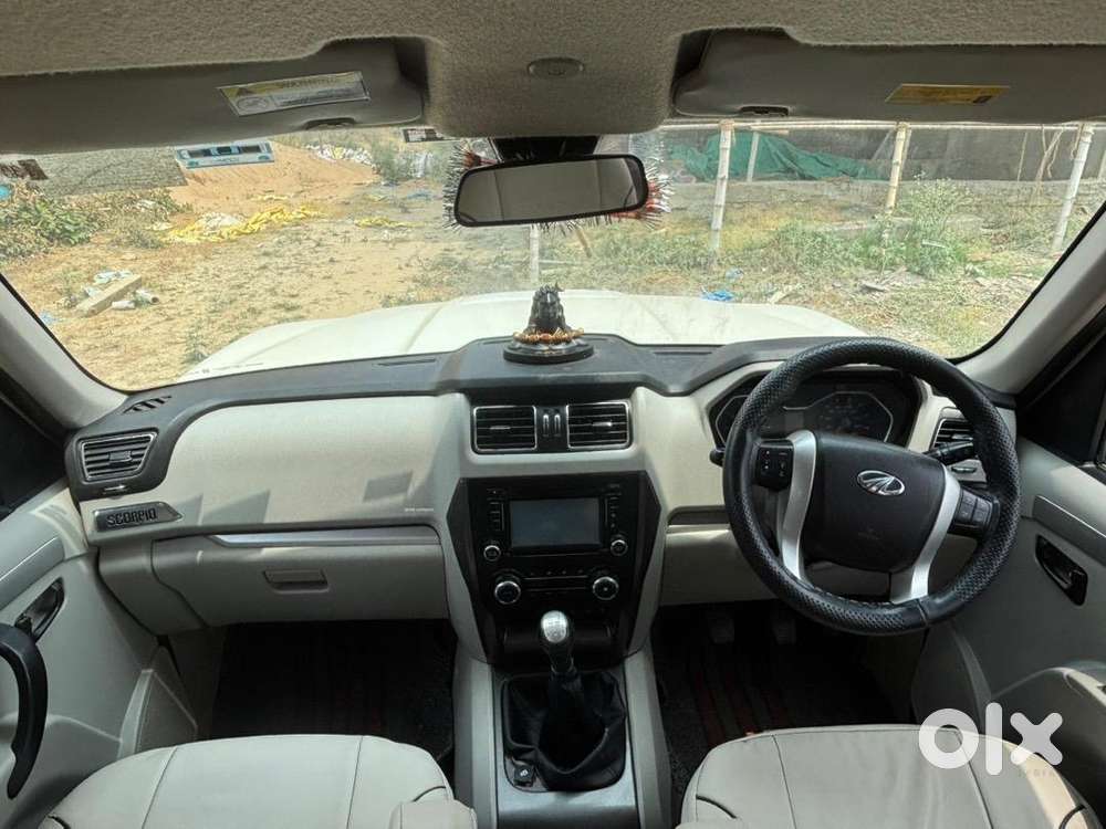 Mahindra Scorpio 2016 Diesel 70000 Km Driven Showroom Condtion