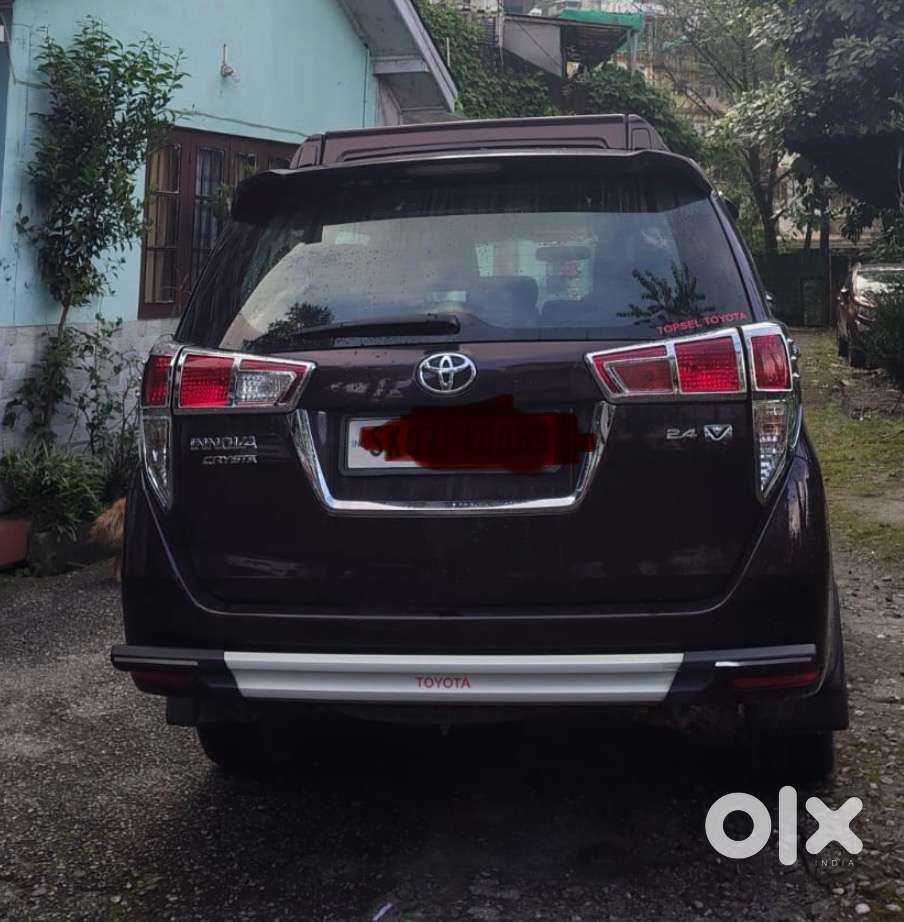 Toyota Innova Crysta Diesel 2022 Variant