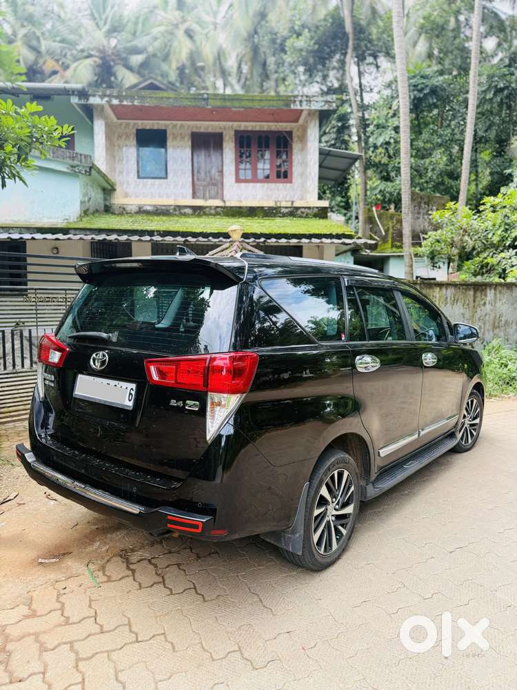 Toyota Innova Crysta 2.8 Zx Automatic 7 Str, 2022, Diesel