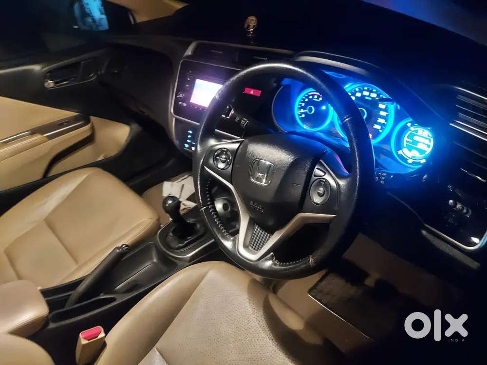 Honda City Vx Diesel (top Model) – 2015 With Sunroof