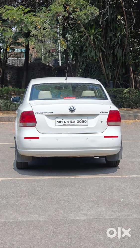 Volkswagen Vento Petrol Highline, 2011, Petrol