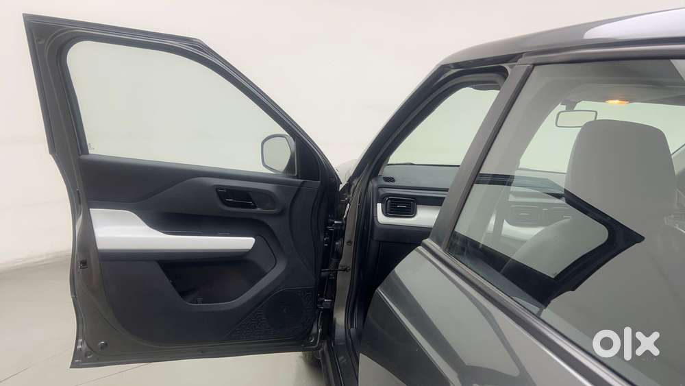Tata Punch Pure, 2025, Petrol