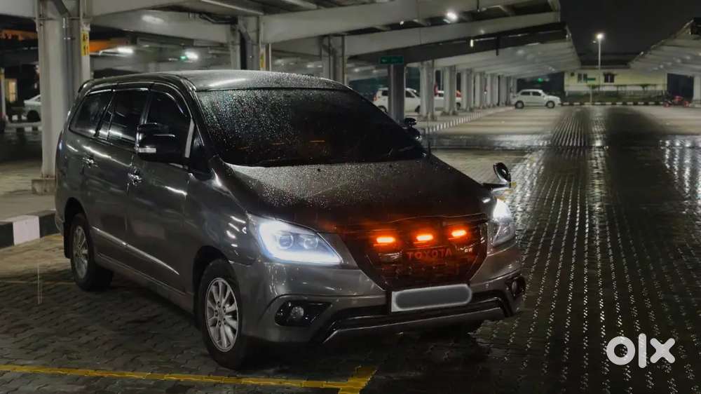 Toyota Innova 2015 Diesel 8 Str