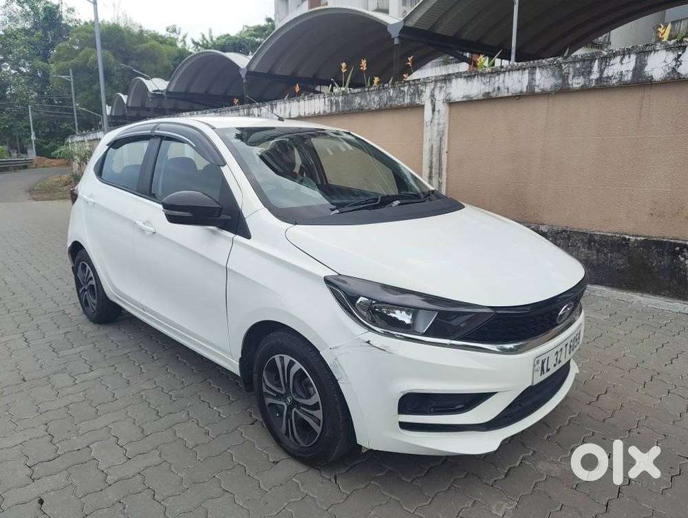 Tata Tiago 1.2 Revotron Xt (o), 2022, Petrol