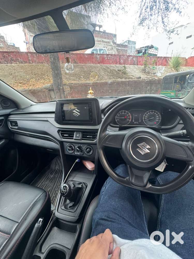 Maruti Suzuki Brezza 2024 Petrol Well Maintained