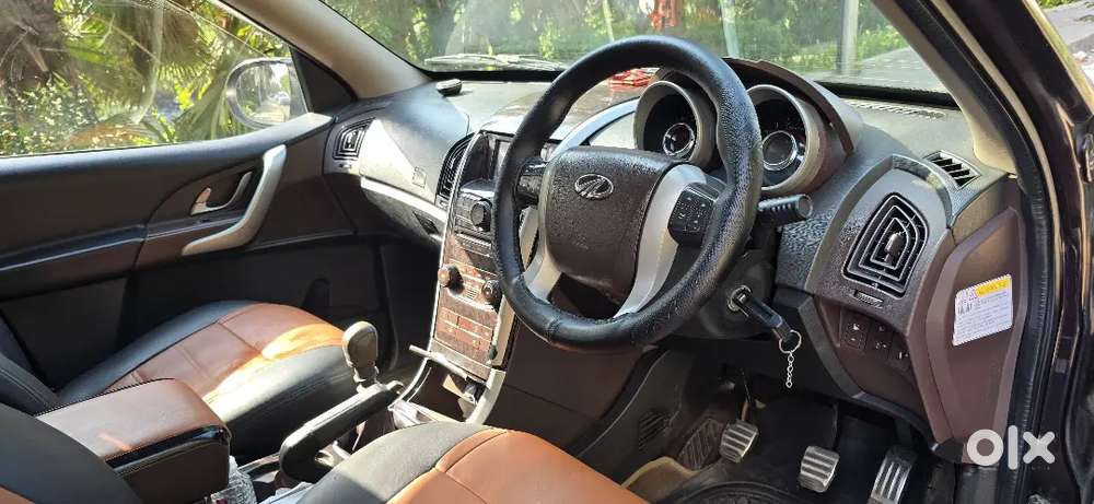 2013 Mahindra Xuv500 W8 Available In Lakeside Purple Colour
