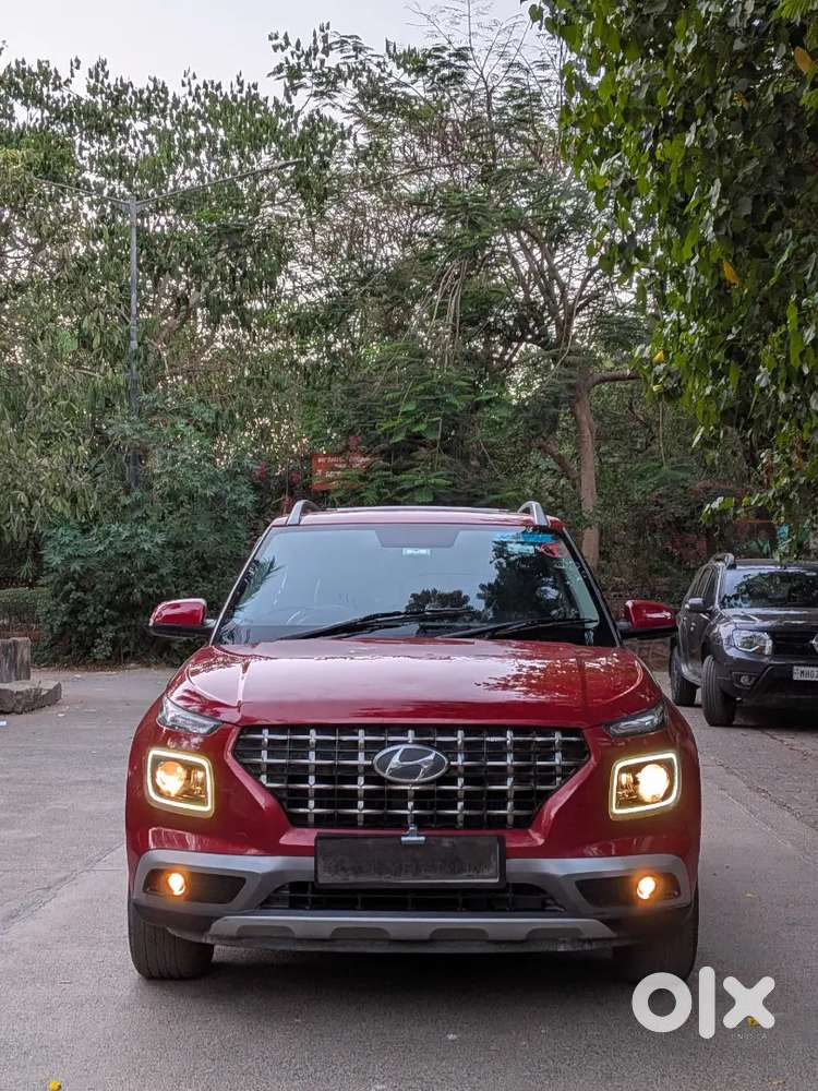 Hyundai Venue 2021 Petrol Well Maintained