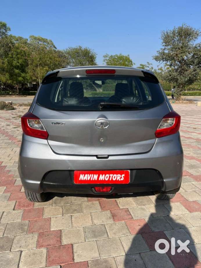 Tata Tiago, 2018, Petrol