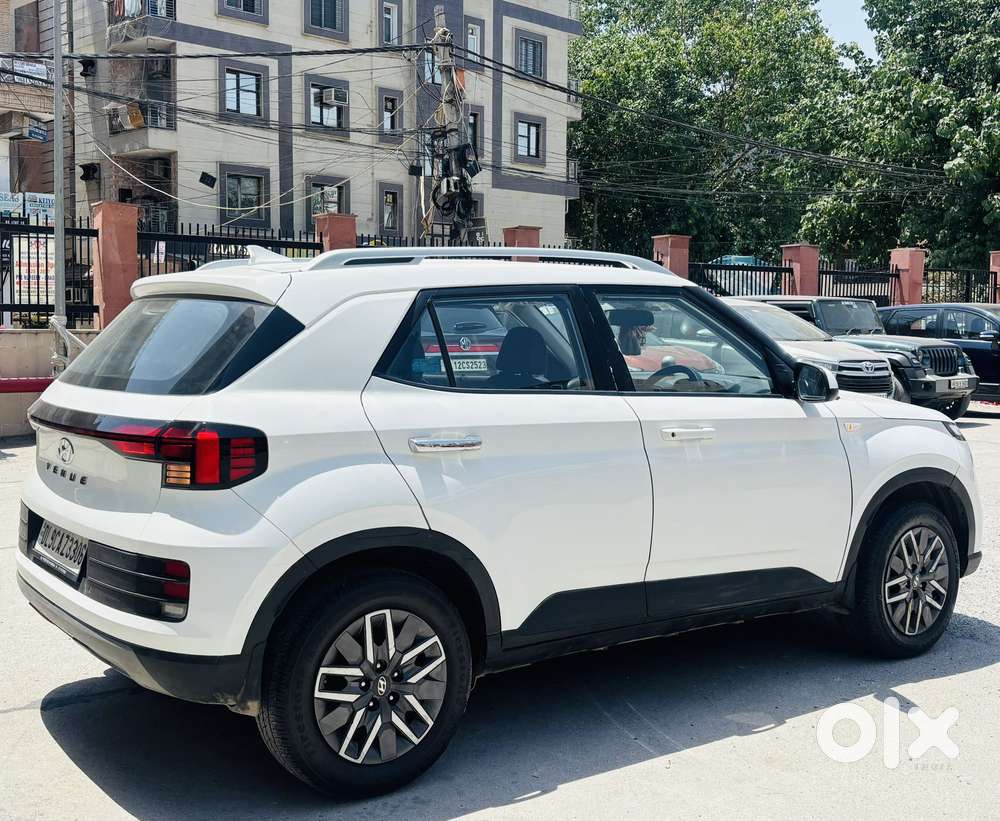 Hyundai Venue S, 2022, Petrol