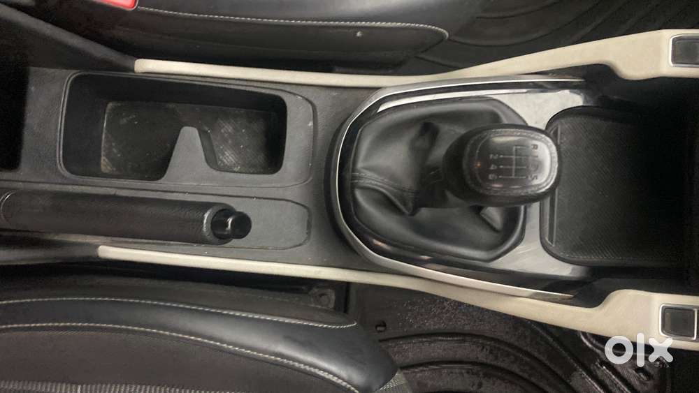 Kia Carens 1.4 Prestige 7 Str, 2023, Petrol