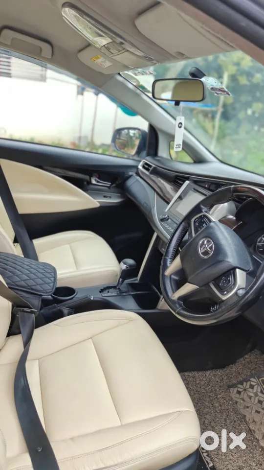 Toyota Innova Crysta 2.8 Zx At 7 Seater, 2018, Diesel