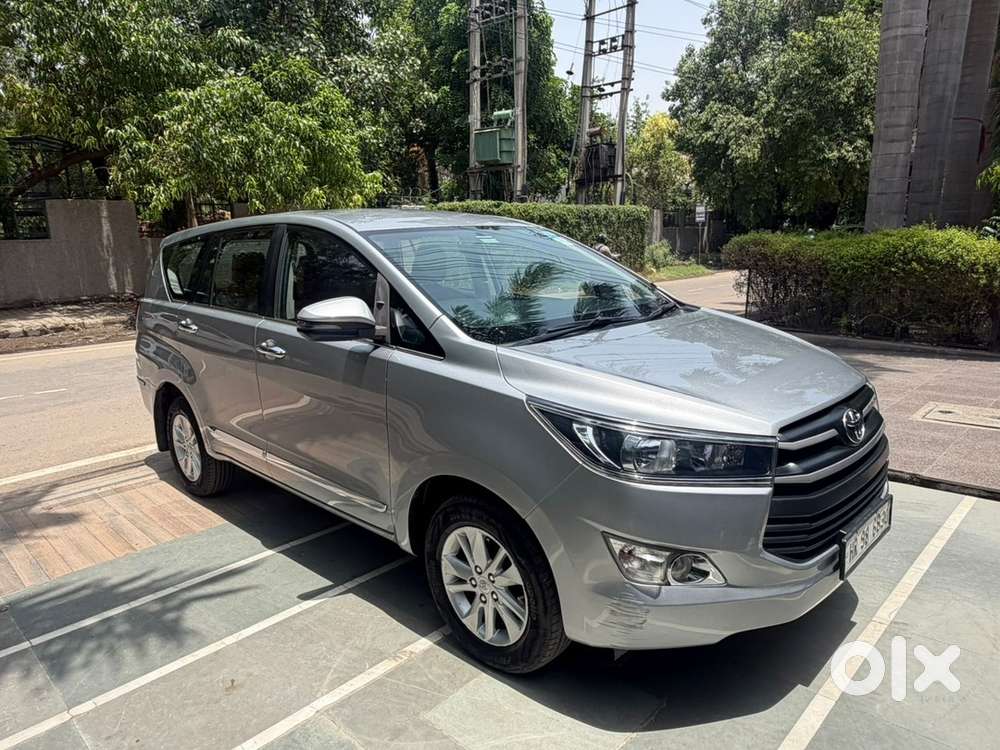 Innova Crysta 2.4 G 2020/21 Modal Toyota Diesel Manual Car 2021