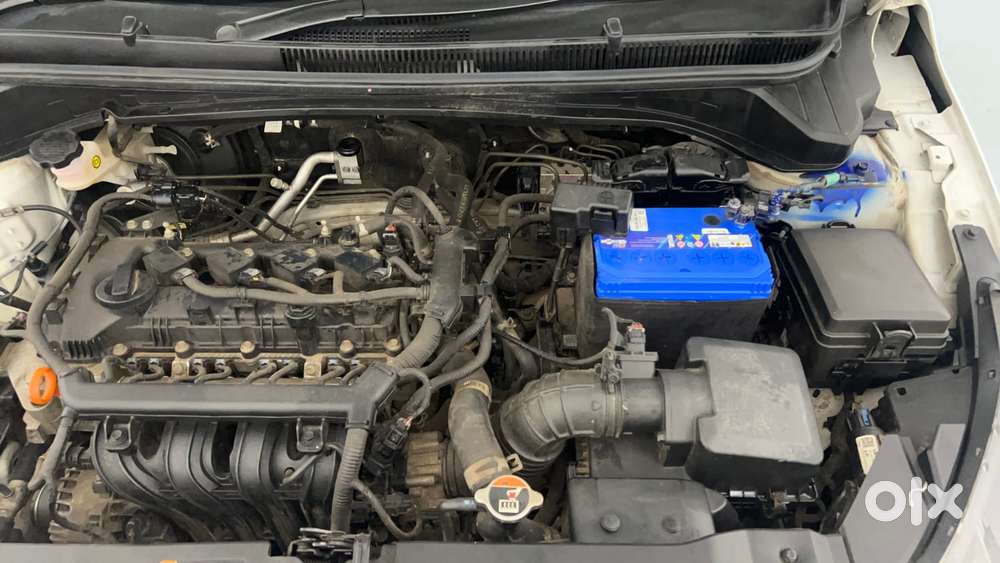 Hyundai I20 Asta (o) 1.2 Ivt Dual Tone, 2022, Petrol