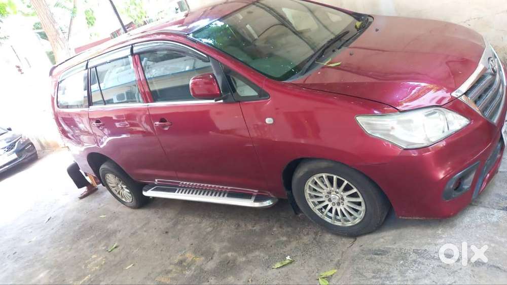 Toyota Innova 2010