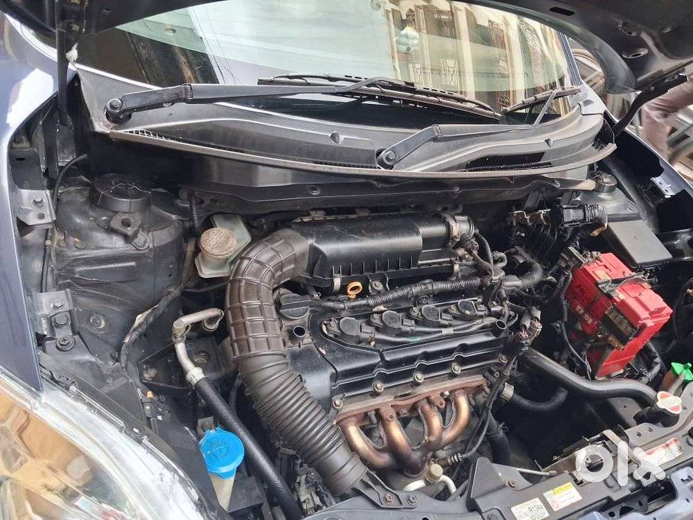 Maruti Suzuki Swift Dzire 1.2 Vxi Bsiv, 2017, Petrol