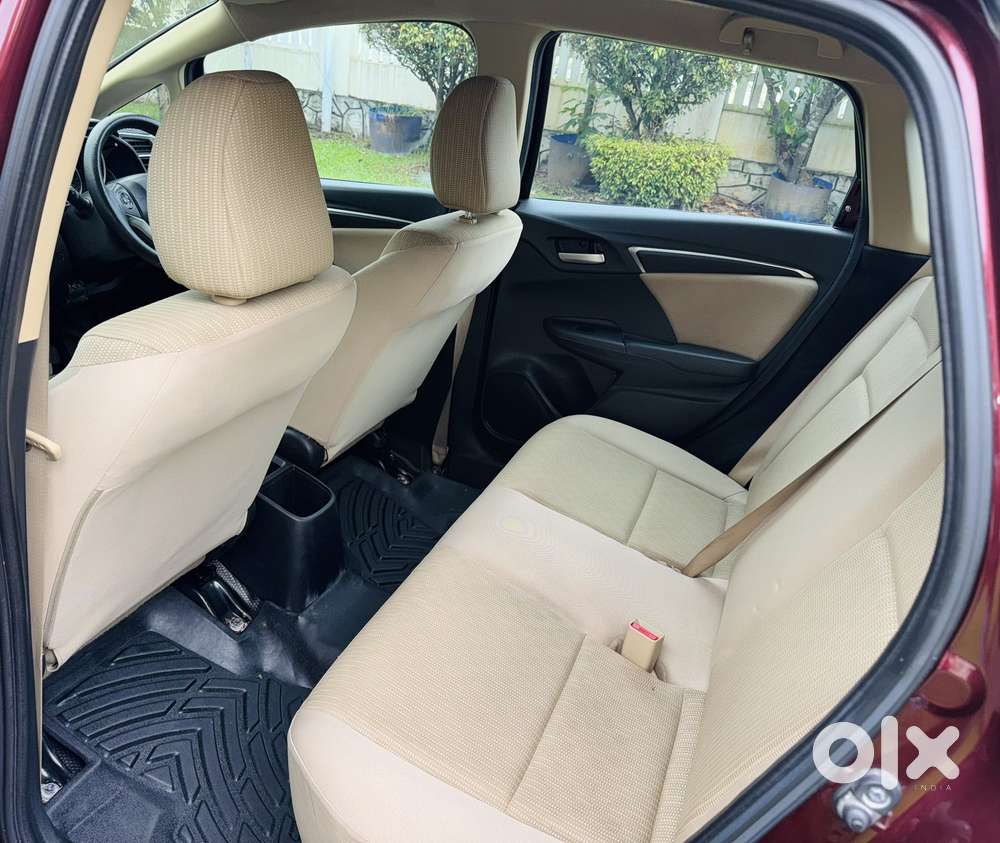 Honda Jazz V Cvt, 2015, Petrol