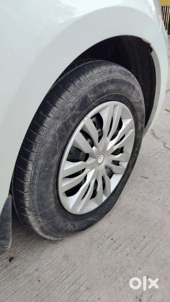 Maruti Suzuki Swift Vxi, 2020, Petrol