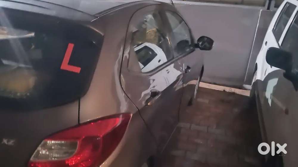Tata Tiago Revotron 2016