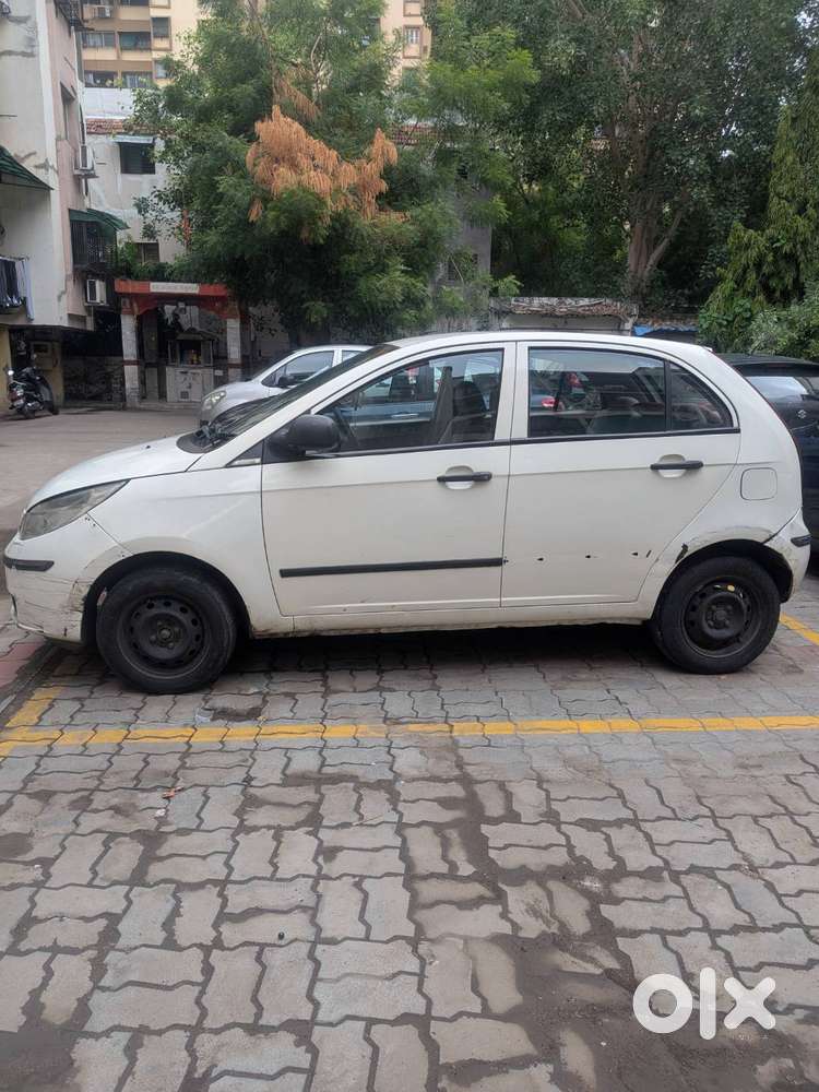 Very Good Condition Company Color - White