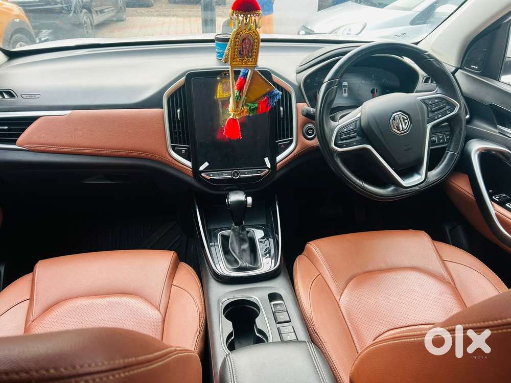 Mg Hector Plus, 2023, Petrol