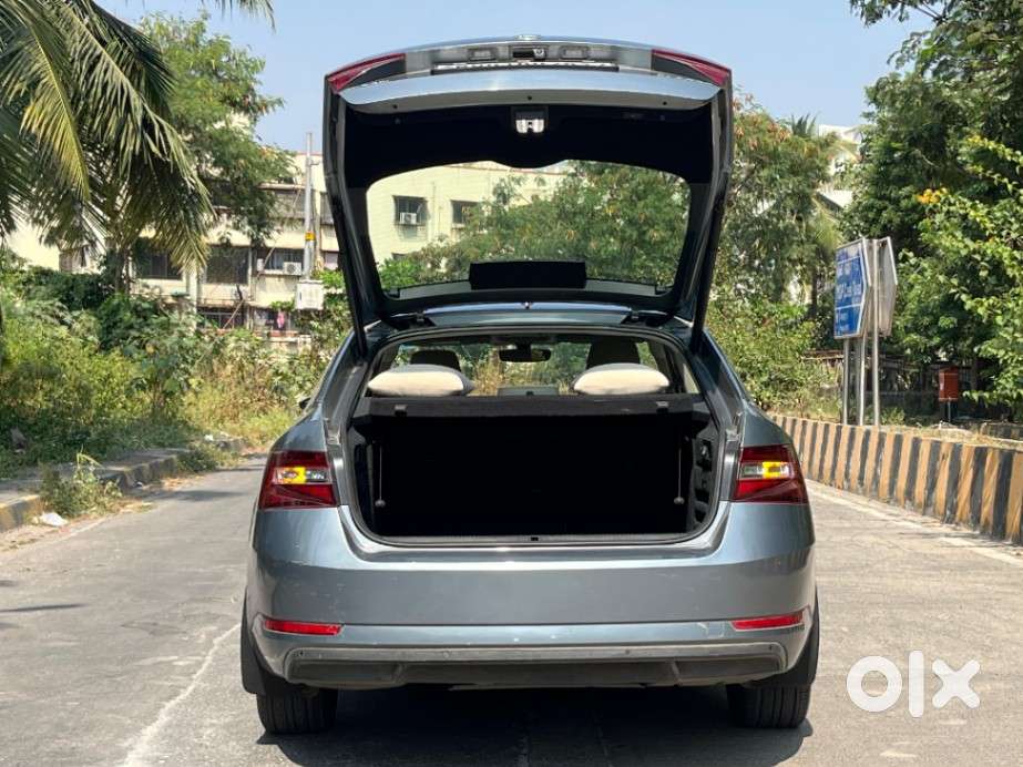 Skoda Superb L&k 2.0 Tdi At, 2018, Petrol