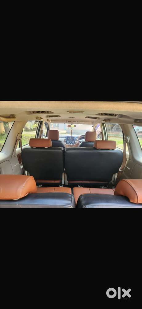 Toyota Innova 2012 Diesel 8-seater