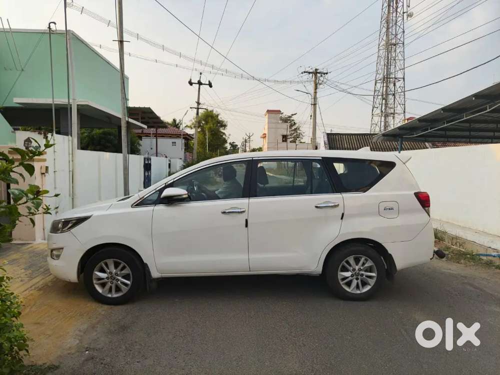 Toyota Innova Crysta 2017