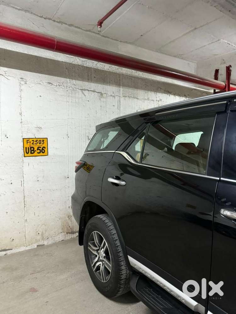 Toyota Fortuner 4x2 Diesel At  2023  ₹2l Accessories & Michelin Tyre