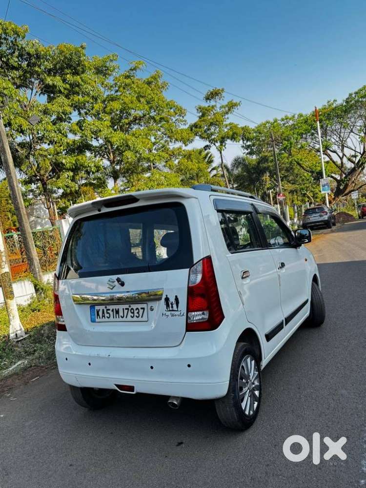 Maruti Suzuki Wagon R Amt Vxi, 2017, Petrol