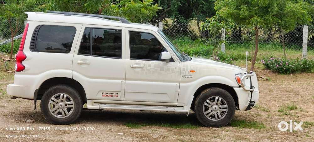 Mahindra Scorpio 2009-2014 Vlx 2wd Airbag Bsiii, 2011, Diesel