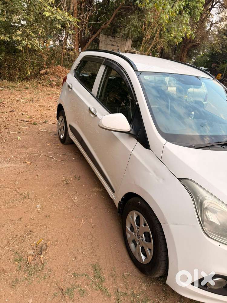 Hyundai Grand I10 2016-2017 Sportz, 2013, Petrol