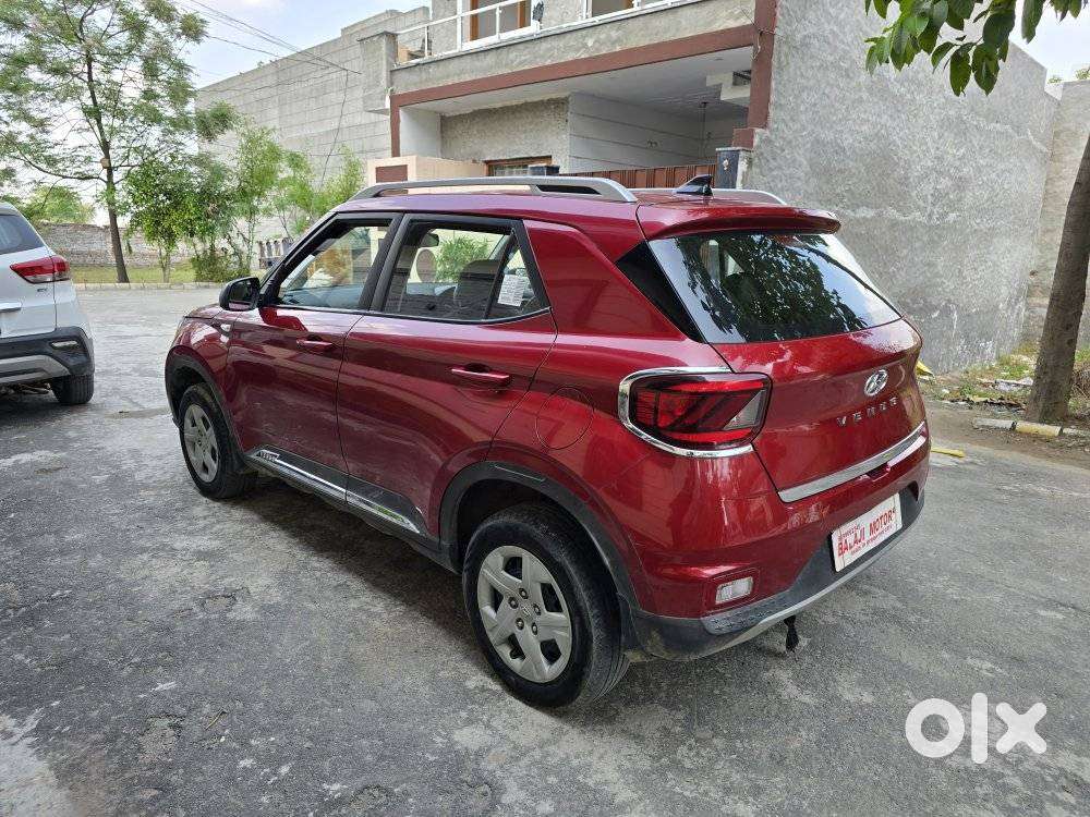 Hyundai Venue S 1.2 Petrol, 2019, Petrol