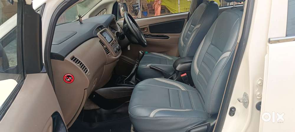 Toyota Innova 2.5 G (diesel) 8 Seater, 2015, Diesel