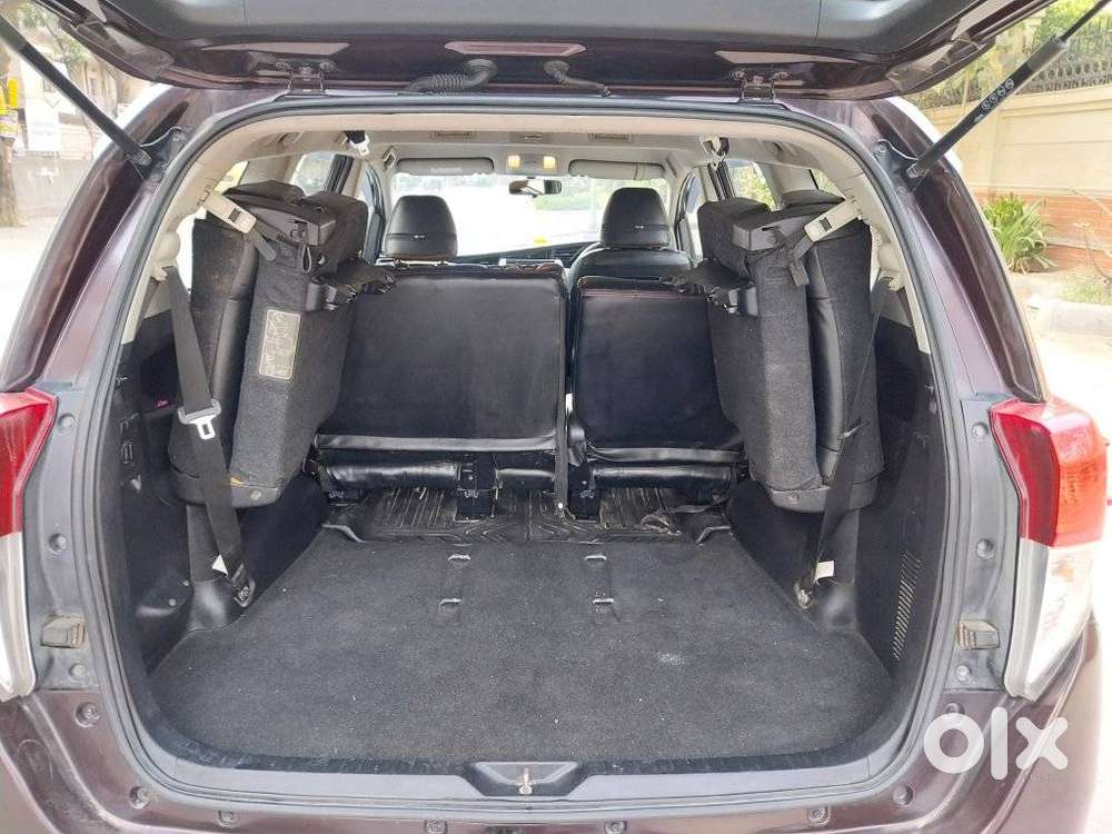 Toyota Innova Crysta [2020-ongoing] 2.4 Gx 8 Str, 2020, Electric