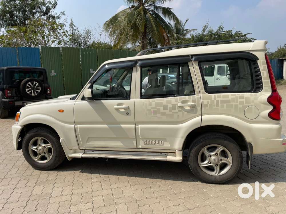 Mahindra Scorpio Airbag Bsiv