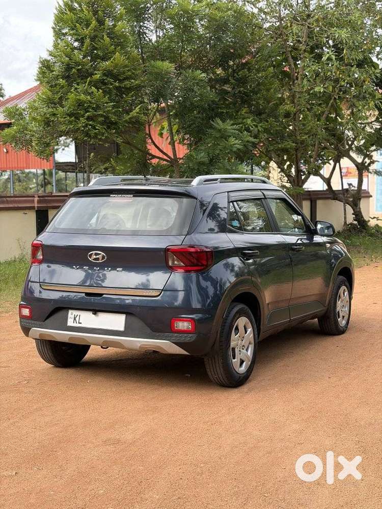 Hyundai Venue S Mt 1.2 Kappa, 2022, Petrol