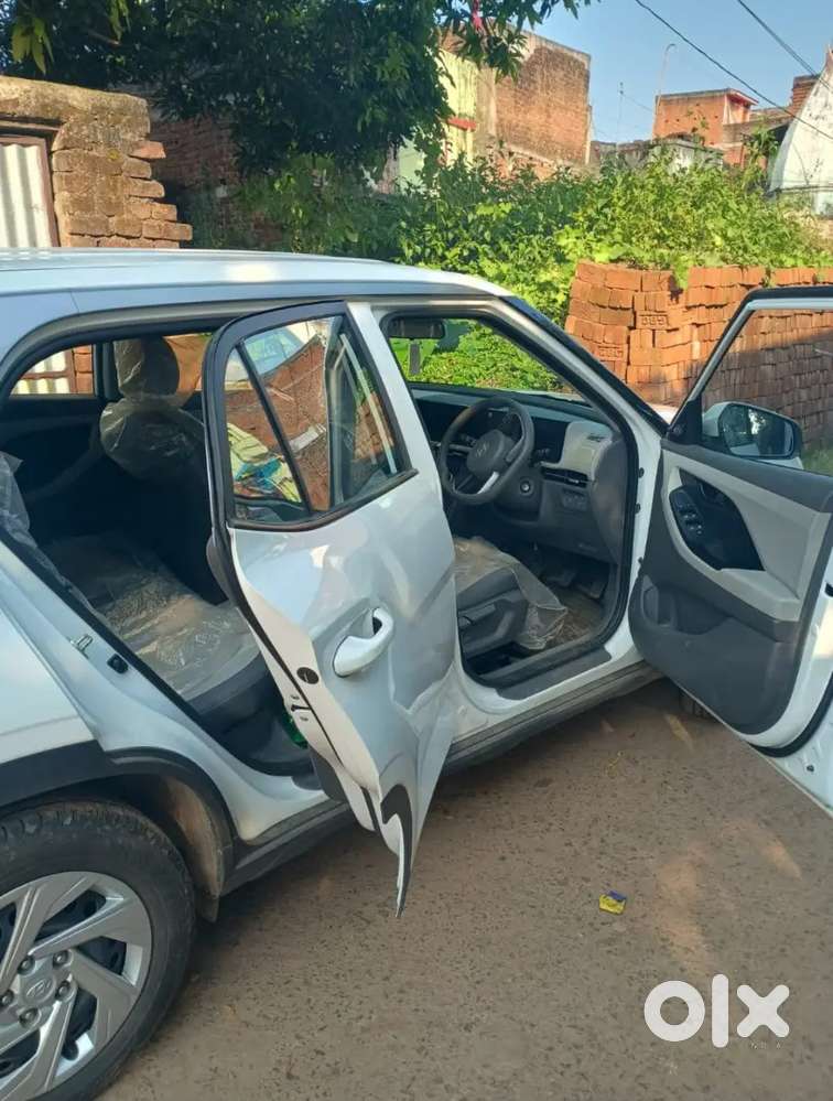 Hyundai Creta Mpi Mt E 2024 Petrol Well Maintained